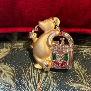SALE 💚💚 DANCRAFT Gold Polar Bear Music Box BROOCH